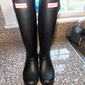 Size 8 Hunter Boots